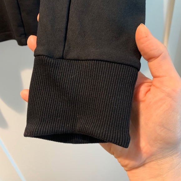 Gymshark Ori Sweater Black Cropped Sweatshirt S - Picture 11 of 15